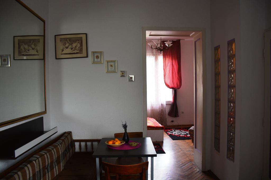Cozy Downtown Apartment Belgrade Exterior photo